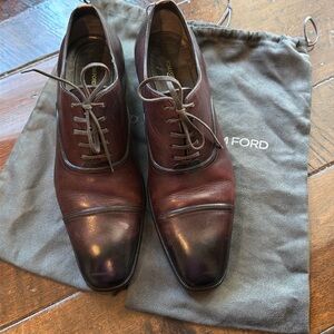 Tom Ford brown laced dress shoes sz 9.5